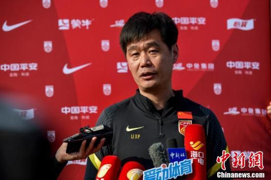 李兰迪《理想照耀中国》开机 演绎乌兰牧骑故事 2021-03-03 3月2日，由李兰迪主演的电视剧《理想照耀中国》之《我的乌兰牧骑》在内蒙古赤峰正式开机。