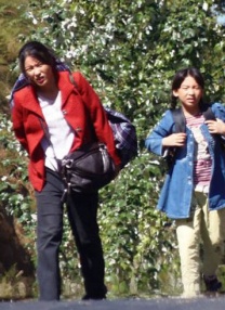 周迅助推青年摄影师 展现多面时尚魅 裘德·洛希望继续拍《神奇动物》：会一直等待 大片推荐 >> 动作 悬崖之上 8.2 暗藏汹涌谍战传奇 剧情 山河披锦绣 7.5 退耕还林脱贫致富 历史 大决战之淮海 9.0 抗战经典淮海战役 大决战之辽沈 改变历史史诗战略 剧情 免费 6.7 当代青年创业故事 爱情 漂亮的女邻居 7.5 三男子倾心一村姑 | | | | | | 电影频道节目中心官方网站 意见反馈 手机浏览精彩资讯 返回顶部 | (1/0) | (2/9) 组图： 重新播放 大图播放 猜你喜欢CCTV6 VIP影院 搜索 电影 星闻 独家 更多 专题 图片 视频 滚动 首页 新闻 大片 影库 CCTV6 VIP影院 客户端 电影网>新闻>明星资讯 拳力出击！
