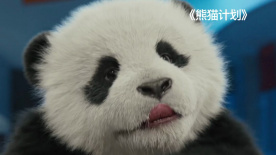 而贝克汉姆抱着小七满一脸爱意。